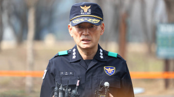 경찰, 의협 간부 4명 출국금지…