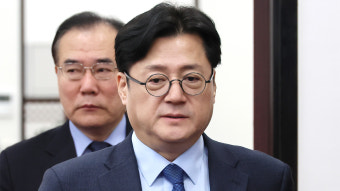 홍익표 