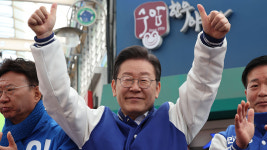 이재명, 울산 · 부산 찾아 영남표 공략…민생 파탄 심판해야