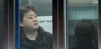 오늘 의대 교수 사직서…대통령실 '유연처리' 지시에 대화 가능성