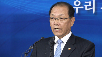 황우여, 비대위원장직 수락 
