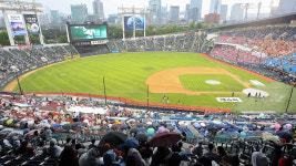 프로야구 잠실·인천·수원 경기 비로 취소