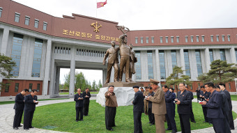 김정은, 완공된 당 중앙간부학교 점검…