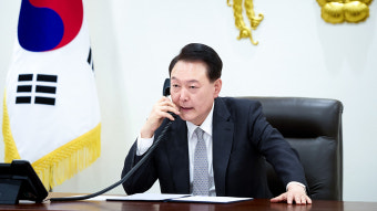 윤 대통령, 싱가포르 웡 신임 총리와 통화…AI 협력 논의