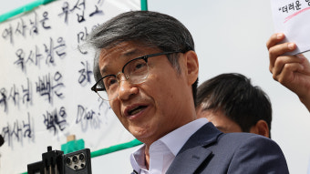 경찰, '명품백' 최재영 목사 공직선거법 위반 혐의 소환 조사