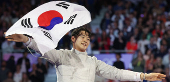 오상욱, 정상에 올랐다…사브르 개인전서 한국 첫 금메달