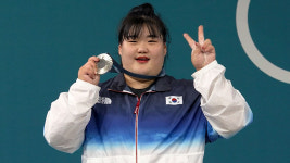 박혜정, 역도 값진 은메달…코치진 실수는 '옥에 티'