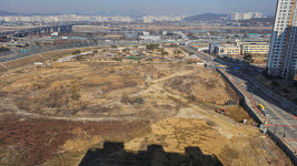 공공주택 '역대 최대' 25만 가구 공급…SOC 예산은 1조 줄어
