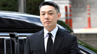 '4종 마약 투약 혐의' 유아인, 1심 징역 1년…법정 구속