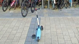 킥보드 훔치고 아파트 15층서 던진 초등생들…10세 미만 범법소년, 처벌 불가