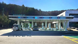 고속도로 전기차 충전기 부족…1기당 494대 충전해야