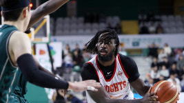 프로농구 워니 42득점 SK, DB 잡고 4연승·단독 선두