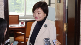 진선미 의원 불법 계엄 방지법 발의…국회에 통고 안 하면 무효