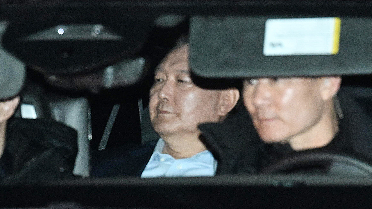 윤 대통령 체포적부심, 수사기관 판단을 기다려 한국 논란 (100자 미만)