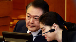 윤 대통령 측, 헌재 변론기일 변경 신청…