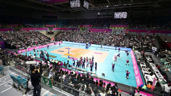 흥국생명 어드바이저로 변신한 김연경, V리그 MVP 선정 후 선수 생활 마무리