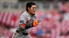 씠젙썑, MLB 떆利 泥 硫떚엳듃뿉 1젏쑉 3븷