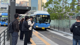 배차간격 점점 늘어…서울 버스 준법투쟁 첫날 초조한 출근길