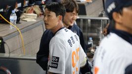 대타 황영묵, 역전 투런포…한화 4연승