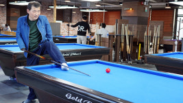 에코프로, 발로 당구하는 이강우 선수 소개…임직원에 큰 귀감