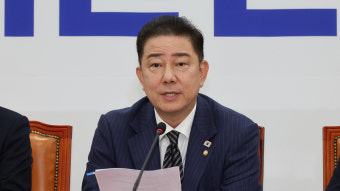 김병기 