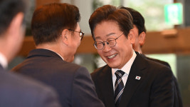 이 대통령, 국가유공자 영빈관 초청 오찬…취임 후 첫 청와대 행사