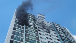 성남 분당구 아파트 15층서 불…인명 피해 없어