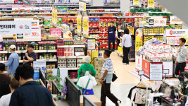 황금 연휴 10월 유통업체 매출 6.7%↑…백화점·대형마트 특수