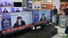 외신, 윤석열 무기징역 신속 보도…