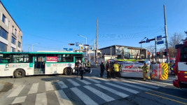 경기 평택 사거리서 시내버스·구급차 쾅…5명 부상