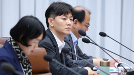 김태원 청와대 청년비서관 161억 재산신고…전 평안북도지사 2천700억