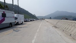 [진도 취재] 썰렁해진 진도 팽목항·체육관 ‘슬픔만 남아’