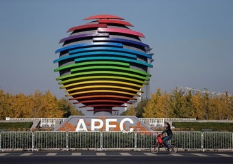[취재후] APEC 앞둔 중국, 이혼 신고도 나중에 해라?