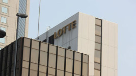 [취재후] 등 떠밀린 롯데, ‘버림받는 샤롯데’ 될까?