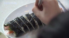 [취재후] “오늘만 굶으면 ‘김치볶음밥’ 먹을 수 있어요”
