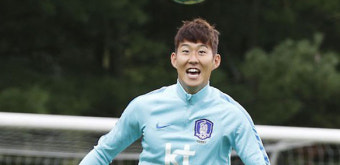‘이적설’ 손흥민, 토트넘 잔류할 듯