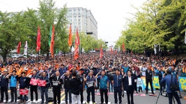 민주노총, 서울 여의도서 대규모 ‘총파업 투쟁대회’