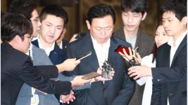 신동빈 구속영장 기각…법원 “필요성 인정 어렵다”