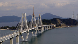 태풍 북상 거가대로 양방향 전면 통제