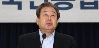 김무성 “국민신뢰 회복 위해 재창당 수준 혁신 이뤄야”