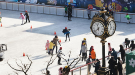 예술의전당 음악광장에 아이스링크 개장