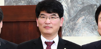 민주 “여야 상임위 간사-수석 협의체 가동…개혁법안 논의”