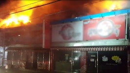 경남 거제 아파트 상가에서 불…점포 8곳 태워
