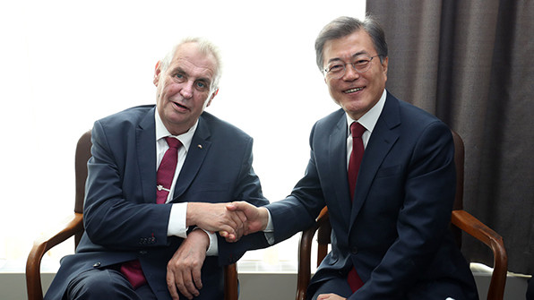 파벨 대통령, 윤석열 대통령과 체코-한국 원전 협력 강조

