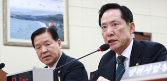 국방위, 군사기밀유출자 연금박탈법·軍영창폐지법 의결