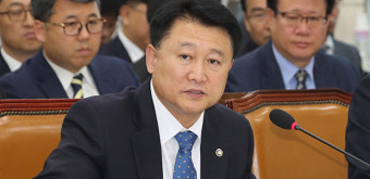 이철성 경찰청장 “트럼프 방한 시위 대응…집회 아닌 경호 대비”