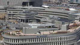 공공기관장 4명중 1명, 주무부처 공무원