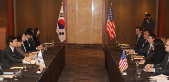 한미 FTA 3차 협상 시작…韓 “철강 ‘관세 폭탄’ 부당”