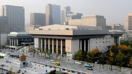 세종문화회관 개관 40돌…6,200만 관객 다녀갔다