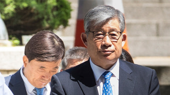 ‘기무사 댓글 공작’ 前 기무사령관 구속 영장 발부